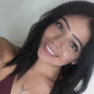 Meet your Posher, Claudia